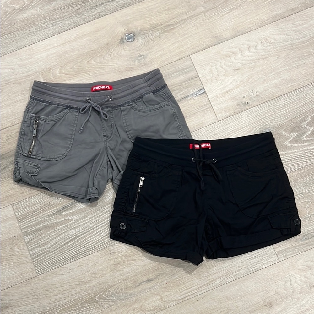 UNIONBAY Women's Cargo Shorts - Gray and Black